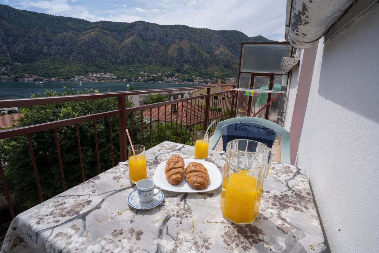 Albatros Apartamento Kotor Exterior foto